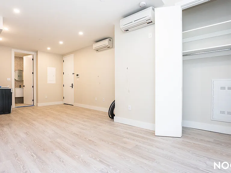 373 Knickerbocker Ave #2R — Photo 5