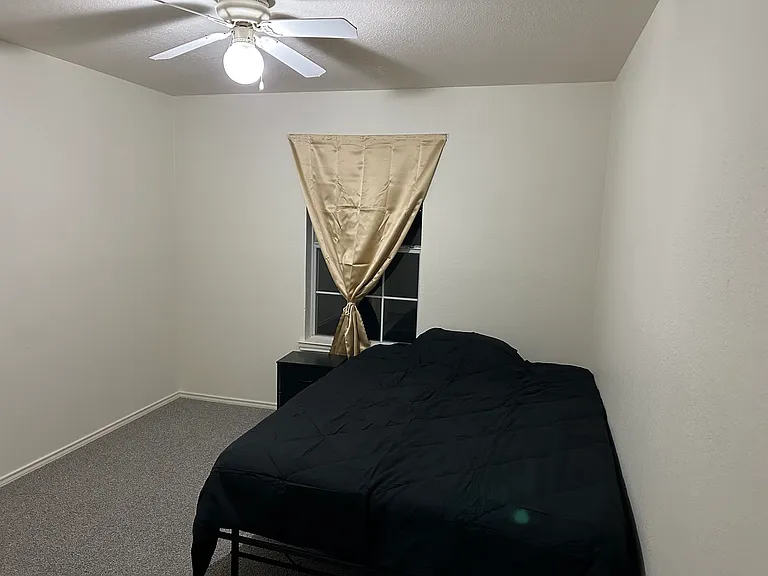 2501 Westwood Dr — Photo 12