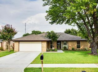 1883 Cliff View Dr, Lewisville, TX 75077