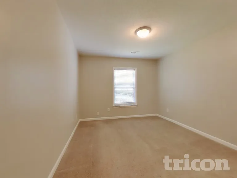 411 Yarrow Way — Photo 13