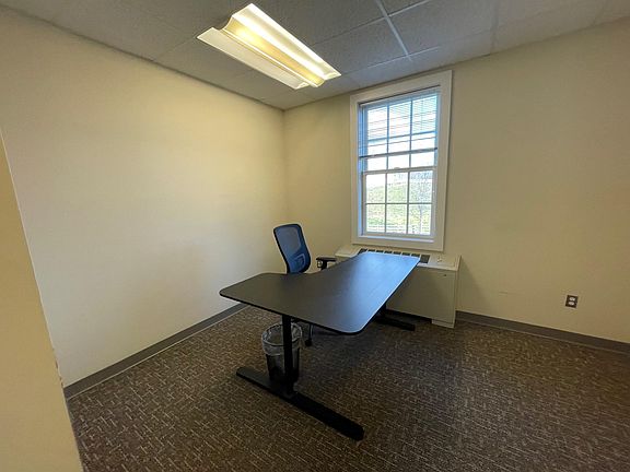3rd image of 2 Clerico Ln