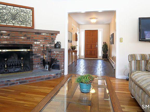 4th image of 45 Princes Pine Road