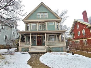 1456 Grace Ave, Lakewood, OH 44107