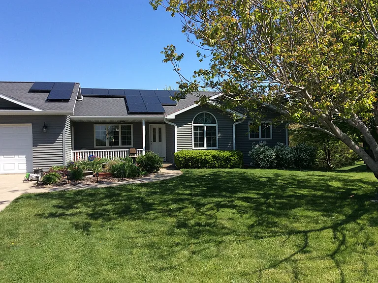 134 Delft Dr — Photo 2