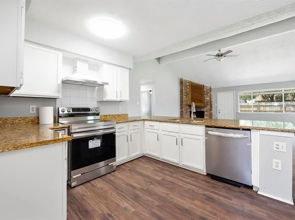 17139 Quail Park Drive, Houston, TX 77489
