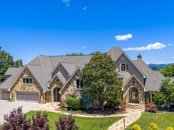 2205 Battle Hill Rd, Pigeon Forge, TN 37863