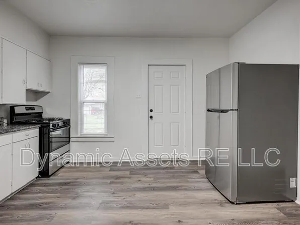 510 W 3rd St #A, Pittsburg, KS 66762