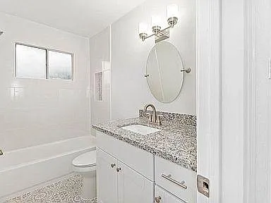 1827 Wren Dr — Photo 3