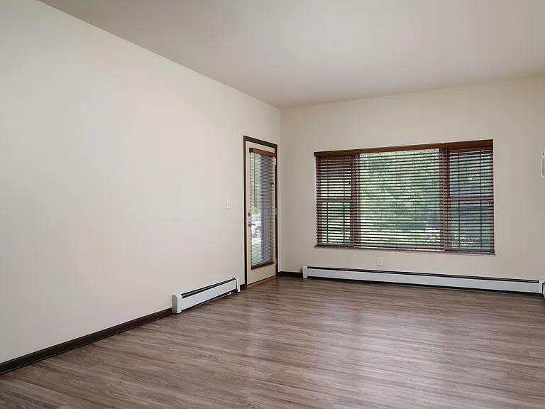 Arden Flats — Photo 19