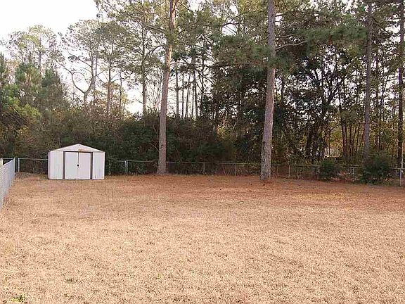 2nd image of 20 Pelican Circle