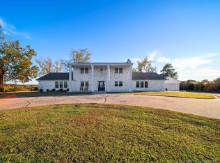 29717 E 56th St, Yale, OK 74085