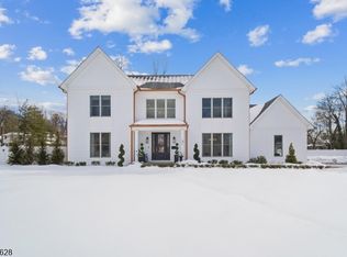 31 North Dr, Livingston Twp., NJ 07039