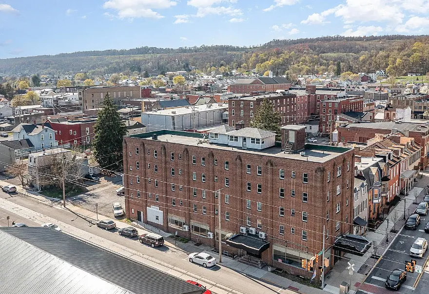 2 bed, $950 — Photo 4