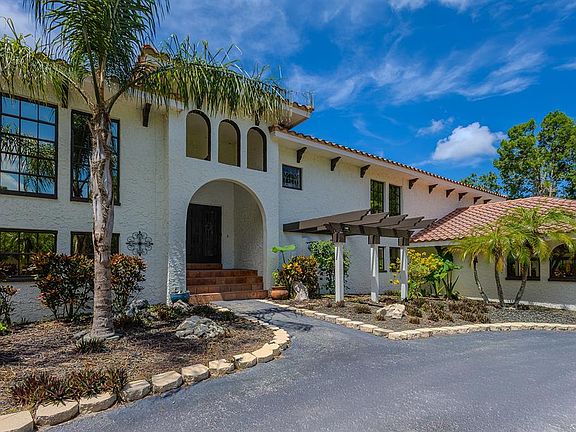 3rd image of 500 N HIGHLAND AVENUE