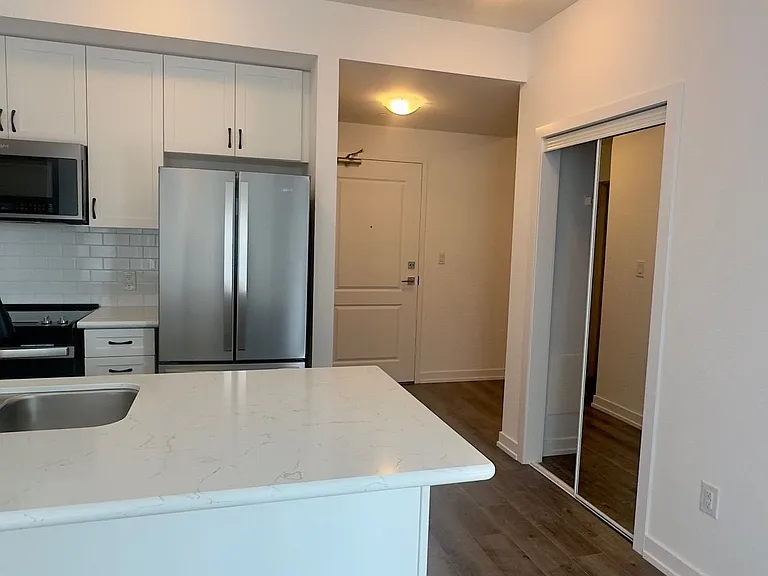 470 Dundas St E #226 — Photo 12