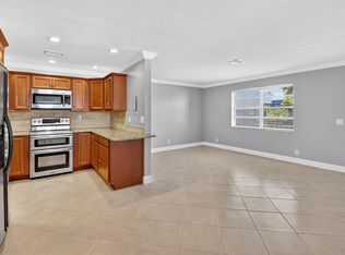 184 Burgundy Dr #D, Delray Beach, FL 33484