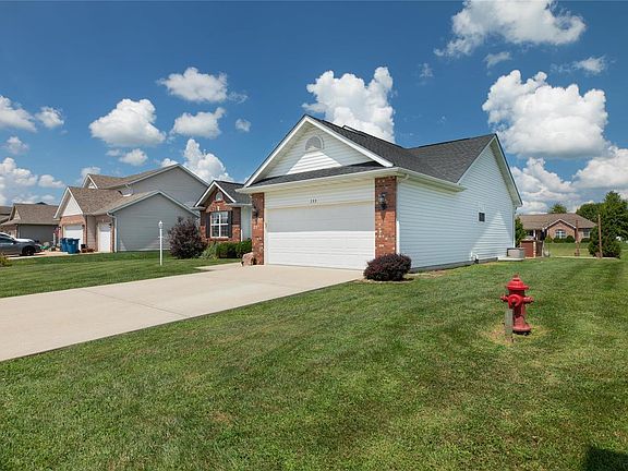 3rd image of 133 Westmoreland Dr