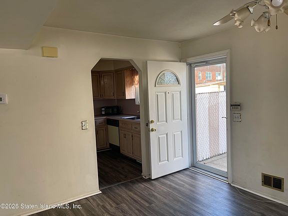 3rd image of 17 Patty Ct