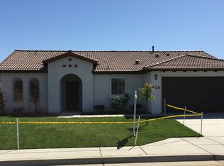 926 N Red Oak St, Porterville, CA 93257