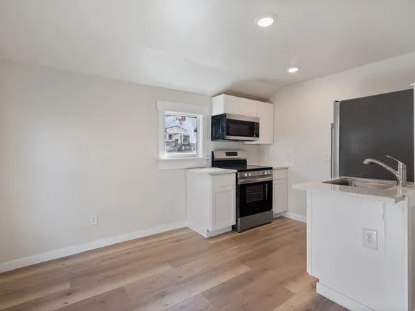 727 NW Georgia Ave, Bend, OR 97703