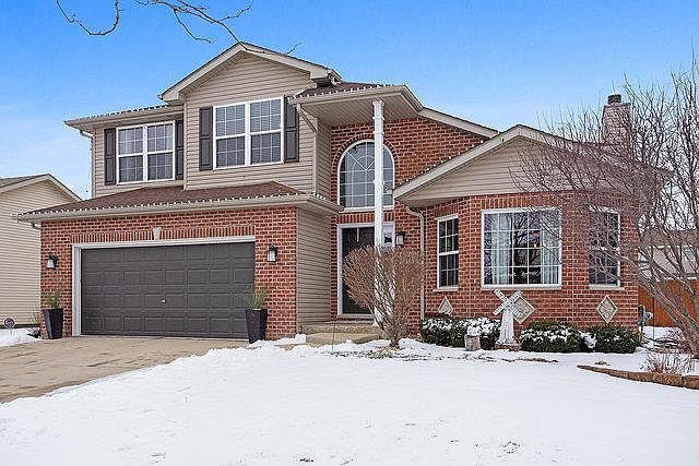 1st image of 3417 Stone Creek Dr