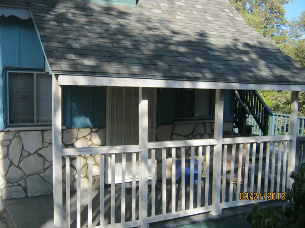 23678 Lake Dr, Crestline, CA 92325