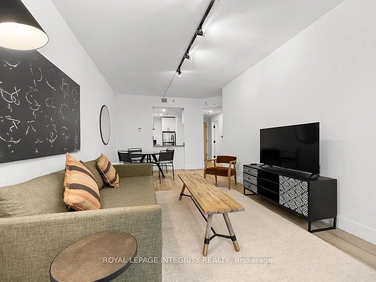 161 Laurier Ave W #1203 — Photo 4