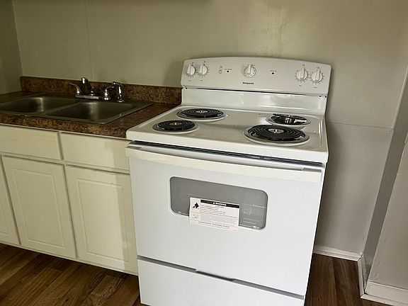 5th image of 816-818 E Grand Ave #Grand818