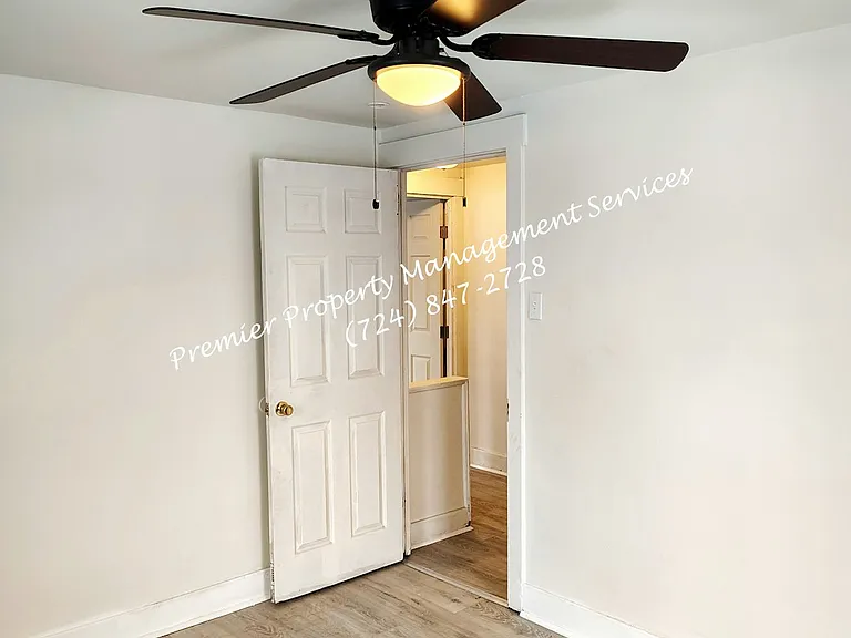 200 Jarvis St — Photo 12