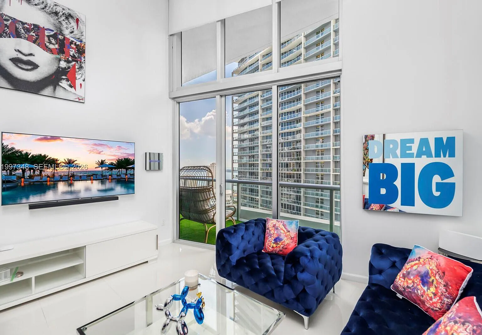 Iconbrickell Condo No 1 — Photo 3