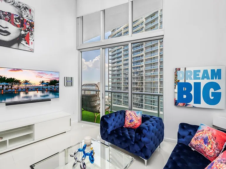 475 Brickell Ave #2811 — Photo 3