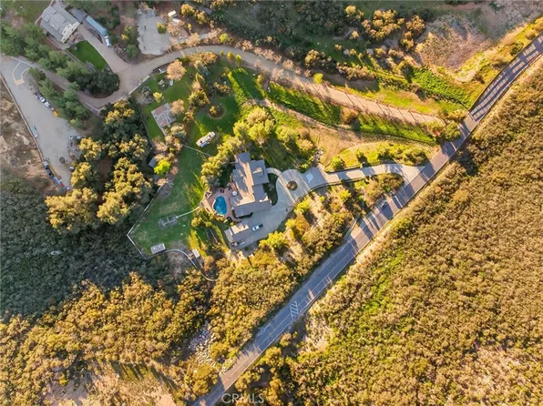 41275 Hacienda Dr, Murrieta, CA 92562