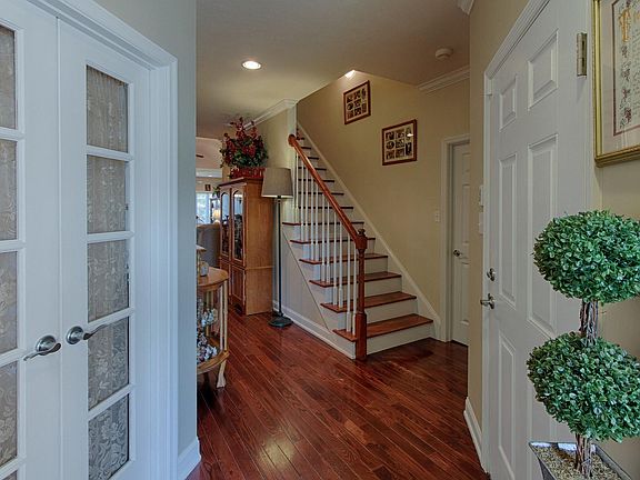 2nd image of 923 Gothic Manor Way