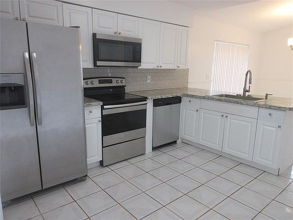 3rd image of 14131 SW 30th Terrace Rd