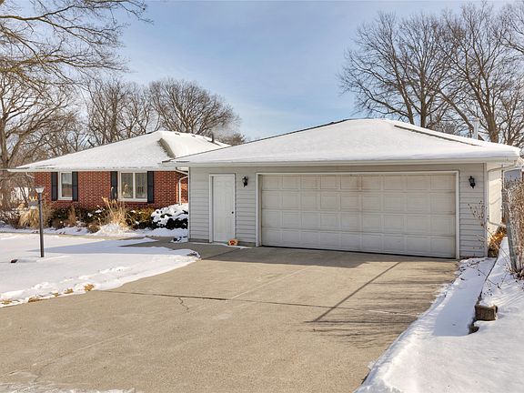 5th image of 725 Circle Dr