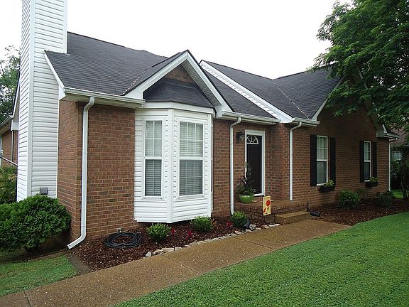 2nd image of 181 Lakeside Park Dr