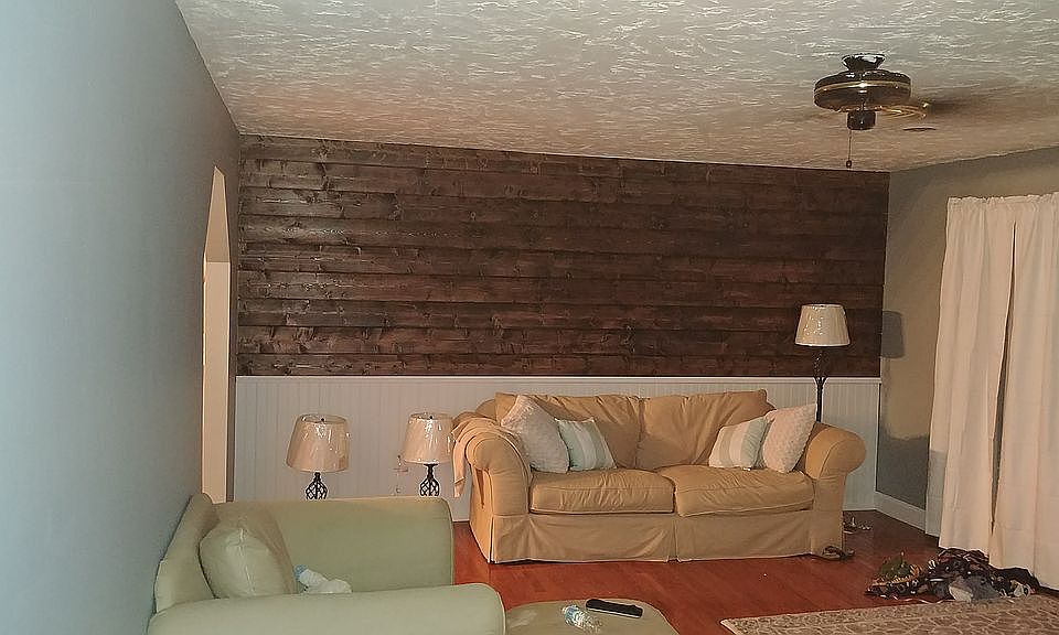 1st image of 1465 Acorn Dr