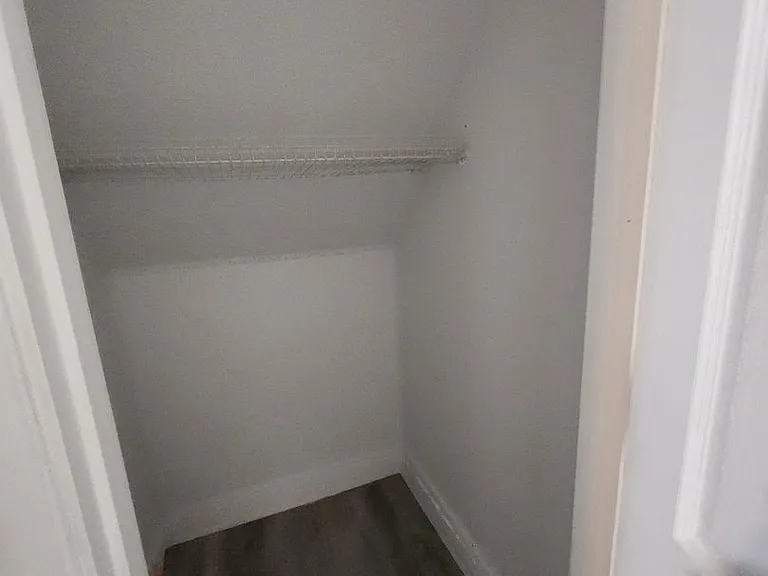 203 W Morrison St — Photo 5