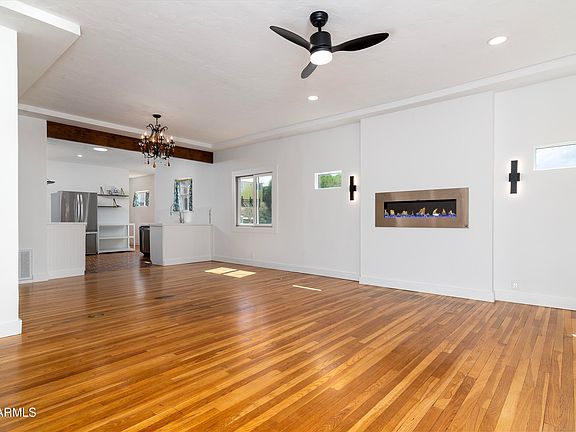 4th image of 219 W HEINER Drive