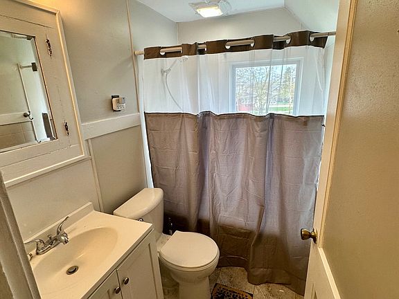 3rd image of 2400 Taylor Ave #2
