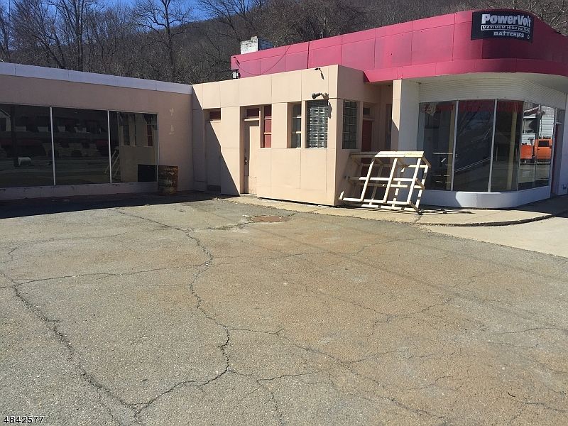 1st image of 471 Hwy 206