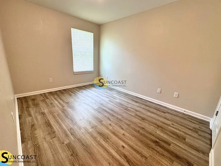 8329 Homeport Ct — Photo 15