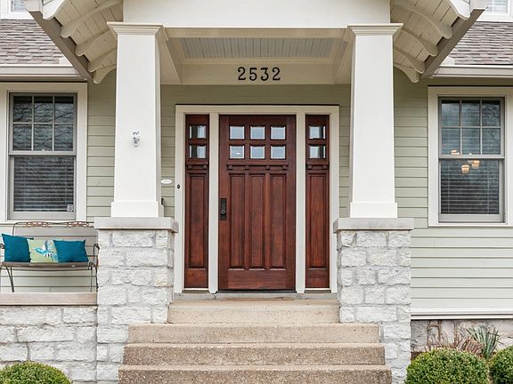 2nd image of 2532 Blair Blvd