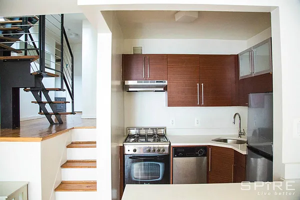 Rented by Spire Group | media 35