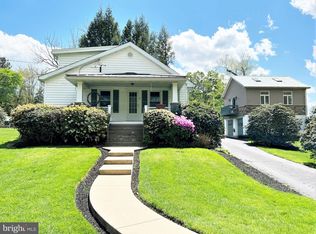 109 N Shady Retreat Rd, Doylestown, PA 18901