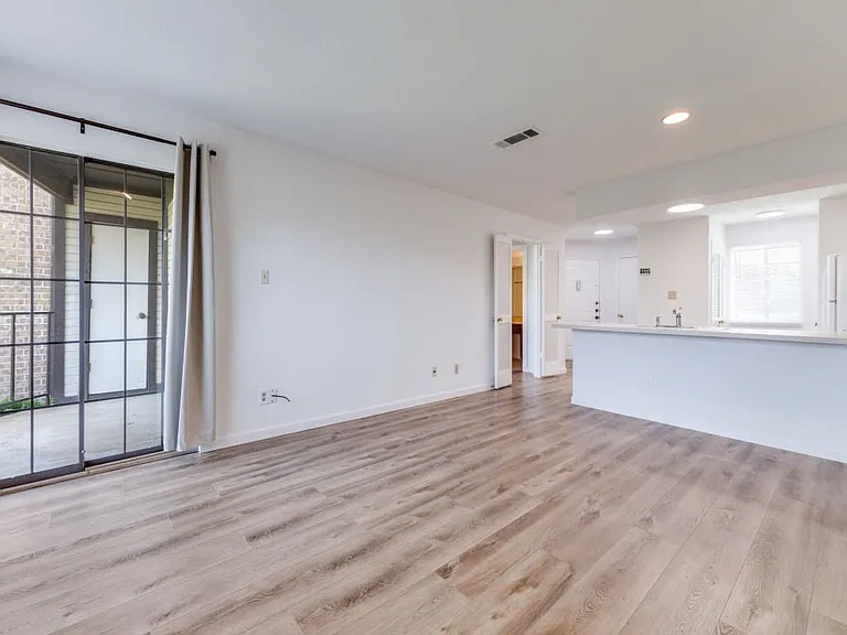 114 Henry M Chandler Dr — Photo 5