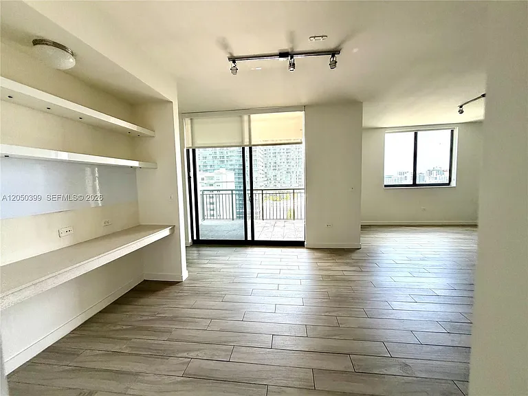 999 SW 1st Ave #1204 — Photo 11