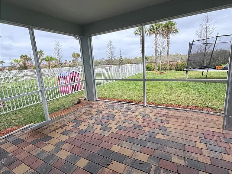 12251 SW Periwinkle Ct — Photo 27
