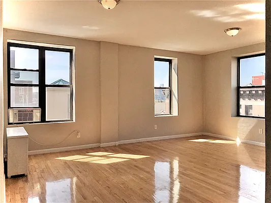 Rented by Matthew Gros-Werter, LREB  | media 6