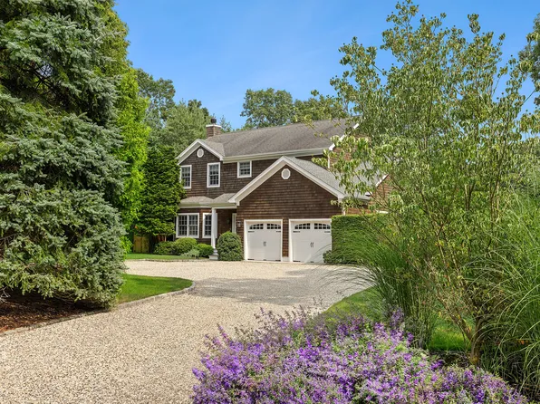 8 Debras Way, Wainscott, NY 11975